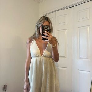 Sky Shoulder Tie Dress in Champagne
